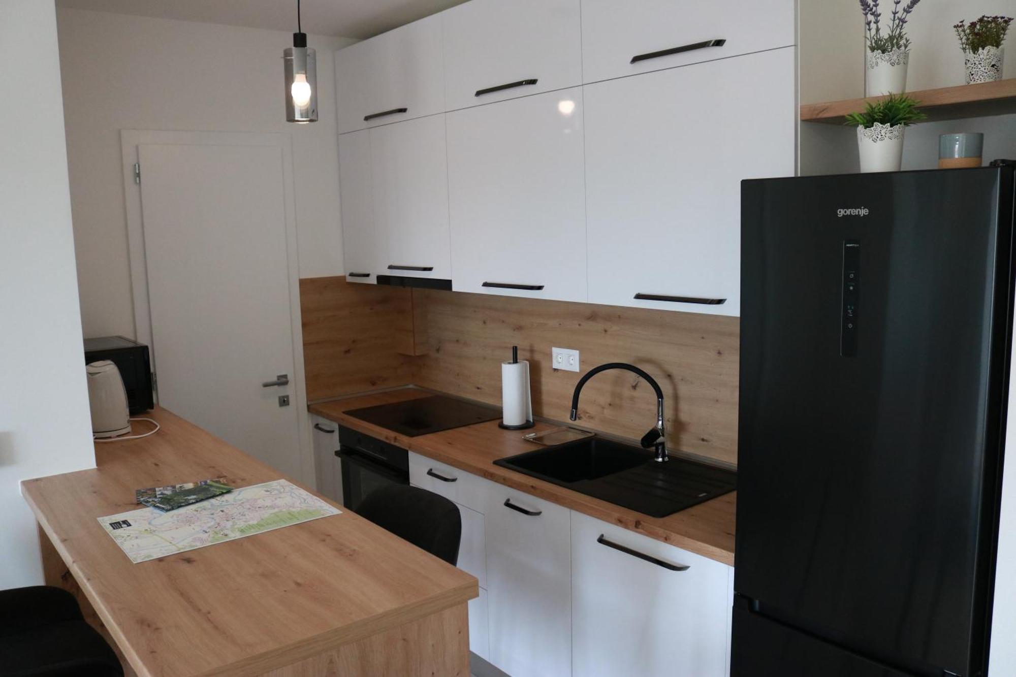 Apartment Queen Karlovac Eksteriør billede
