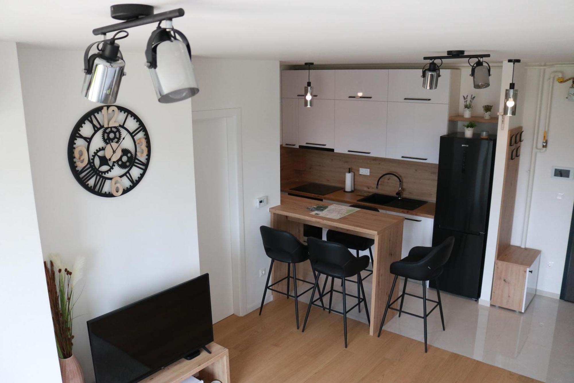 Apartment Queen Karlovac Eksteriør billede