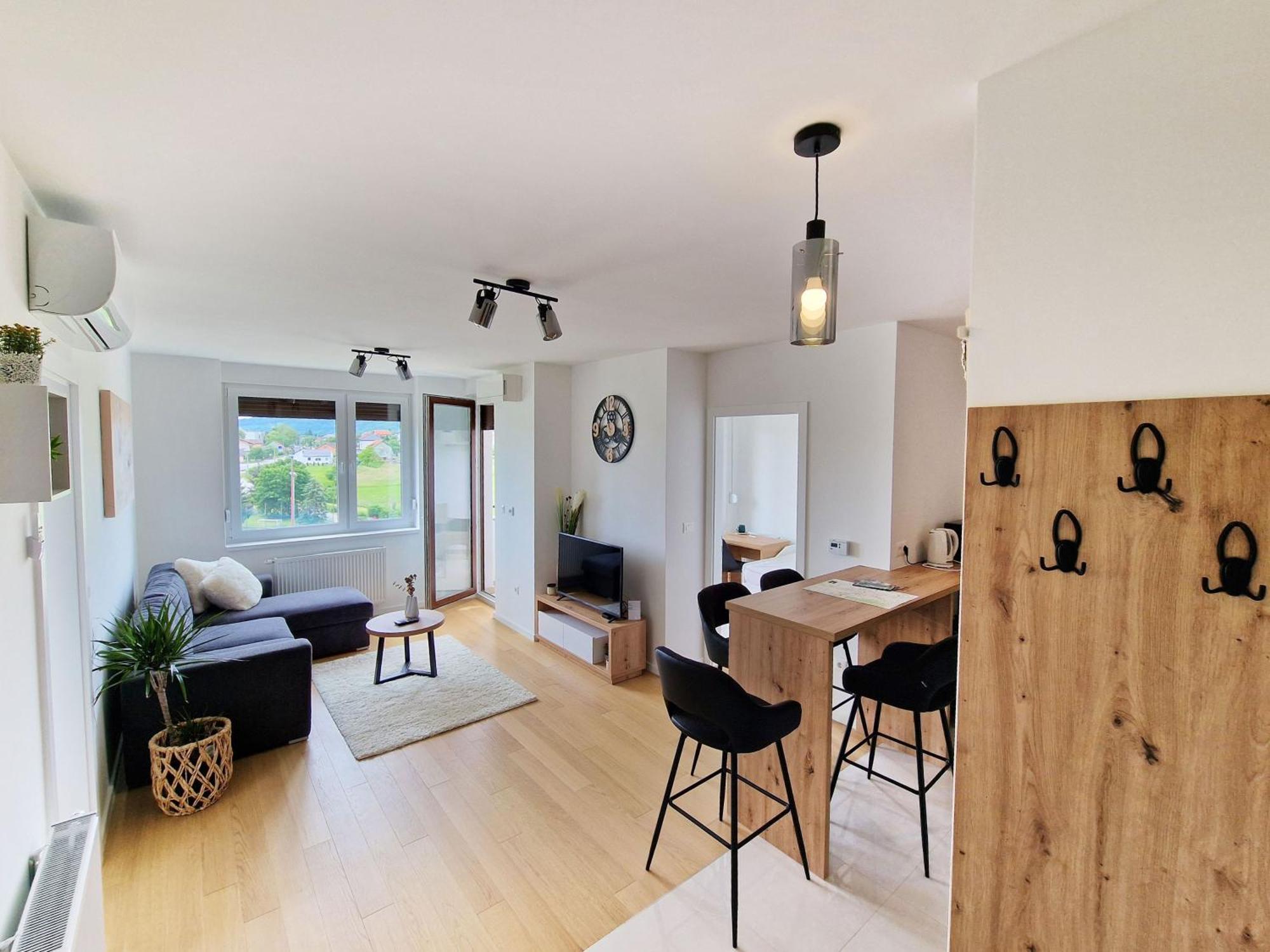 Apartment Queen Karlovac Eksteriør billede